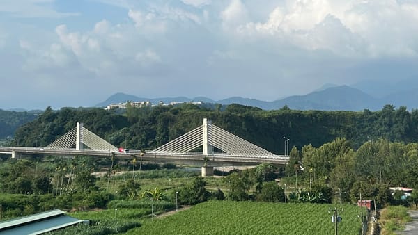 2025.08 / 不要當補習班老師 /